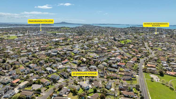 25 & 25a Sandgate Avenue Botany Downs_22