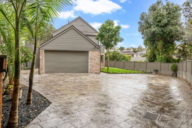 Howick Village Hideaway