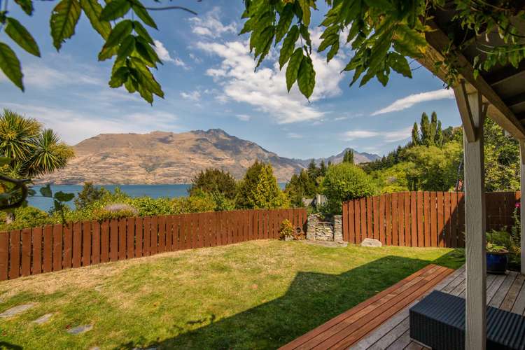 11 Evergreen Place Fernhill/Sunshine Bay_15