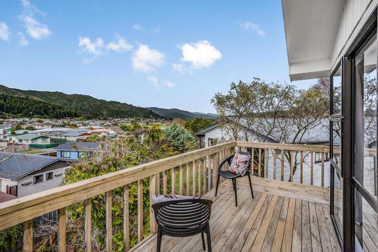 9 Naseby Grove Wainuiomata_20