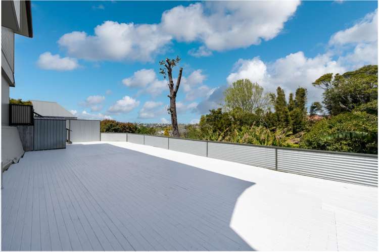 21 Beach Road Mellons Bay_30