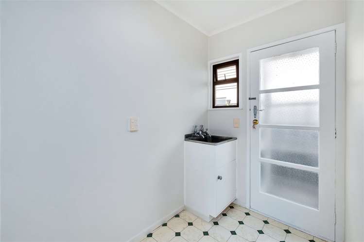 2/115 Mcleod Road Te Atatu South_9