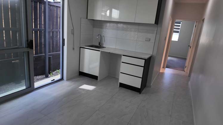 7A Ballyliffin Drive Flat Bush_1