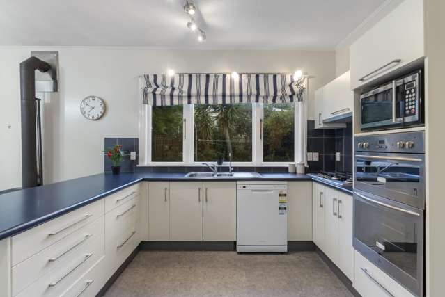 9 The Parade Island Bay_3