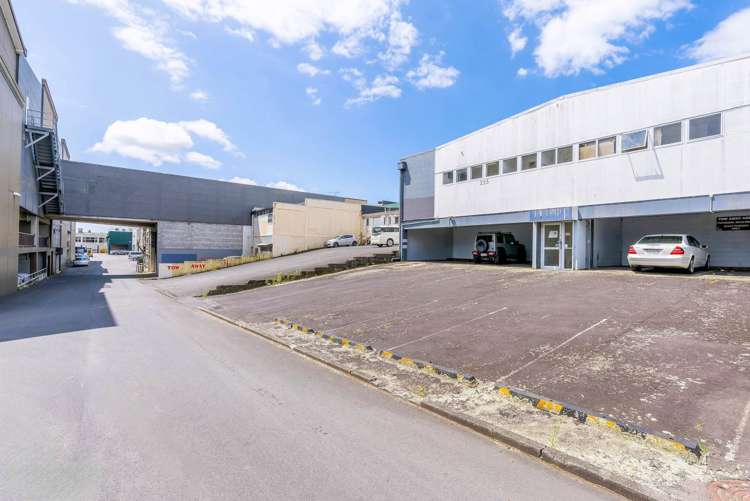 223 Great South Road Papakura_9