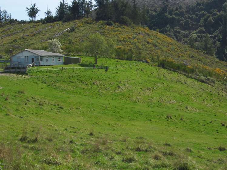 350 Kowhatu Road Waihaorunga_3