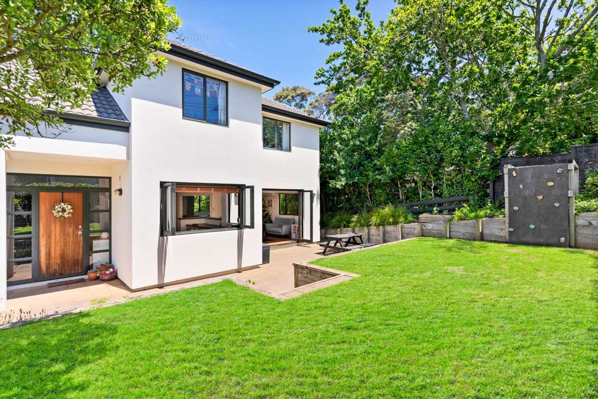 120 Cliff View Drive_1