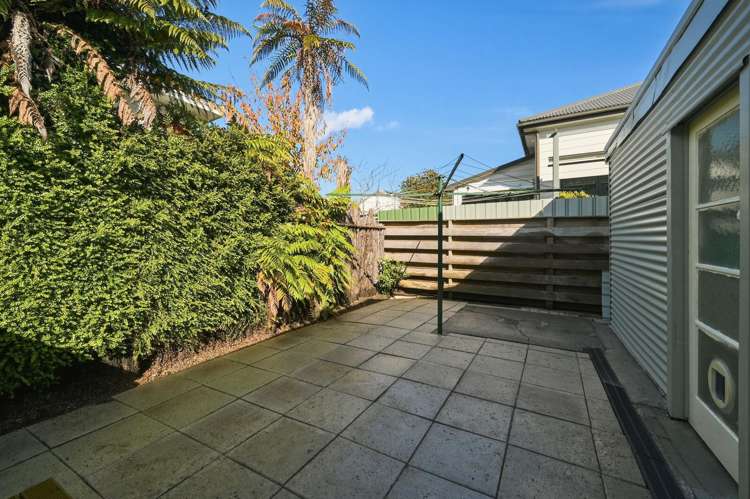 14A Charles Road Hannahs Bay_12