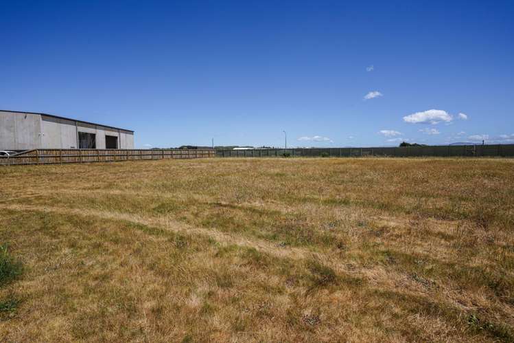 18 Bowmaker Crescent Woodend_5