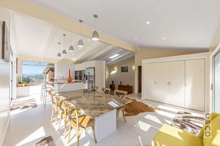 584 Ridge Road Riverhead_4