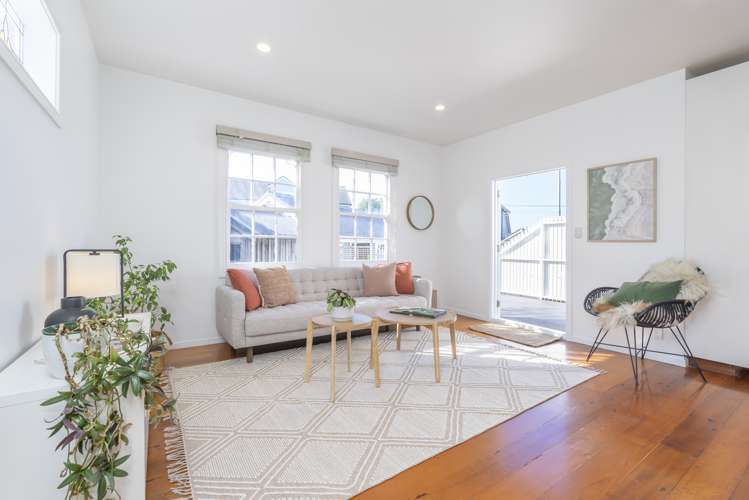 16 Beach Road Northcote Point_9