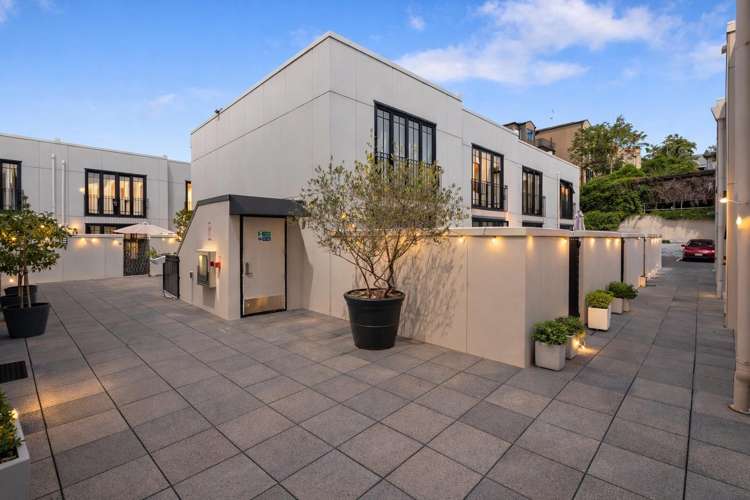 2B/8 Farnham Street Parnell_10