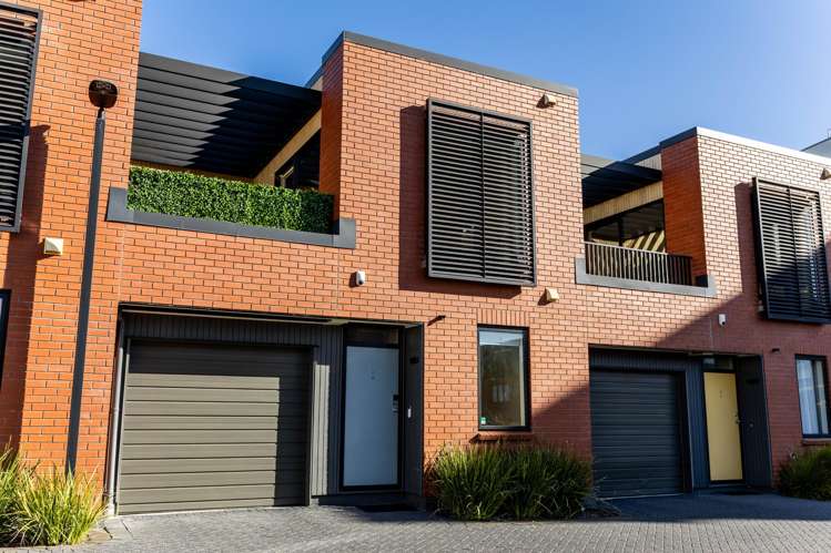 16 Kerewhenua Crescent Hobsonville_17