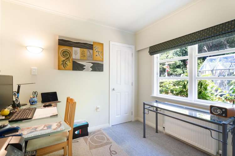 39 Sunrise Boulevard Tawa_19