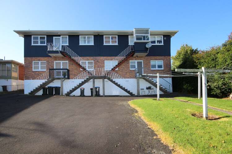 2/31 Clonbern Road Remuera_10