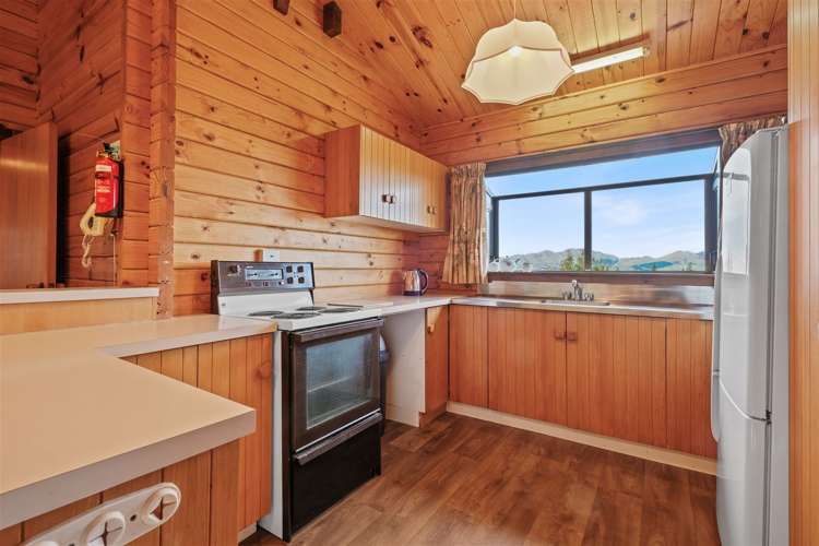 16 Chalet Crescent Hanmer Springs_8