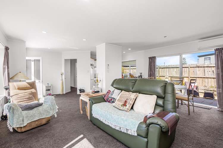 10C Ross Crescent Orewa_6