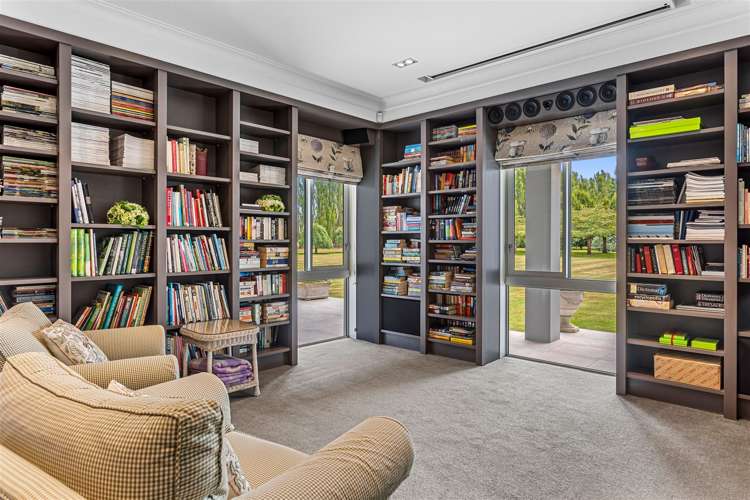 71 Hussey Road Northwood_22