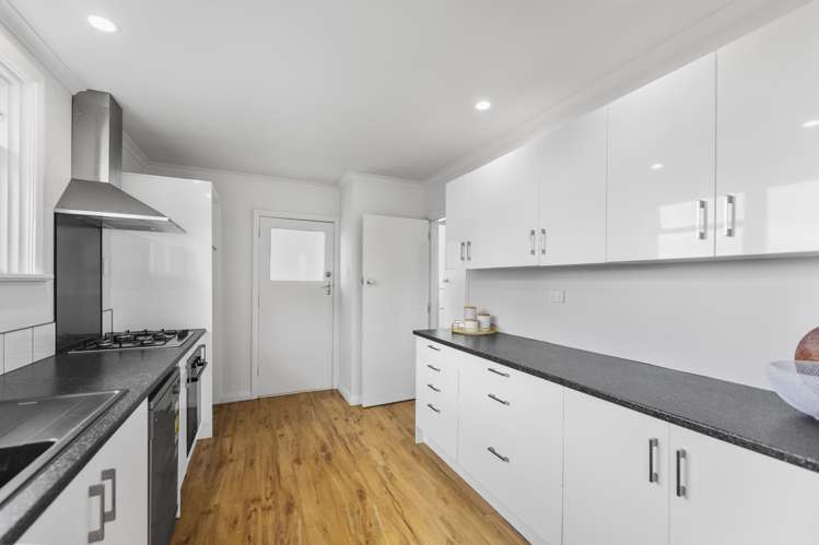 93 Cockerell Street Brockville_9