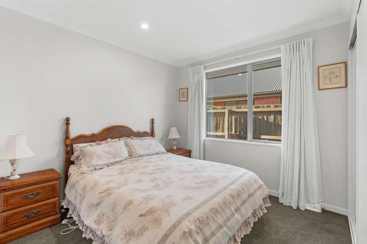 42 Contrail Street Wigram_10