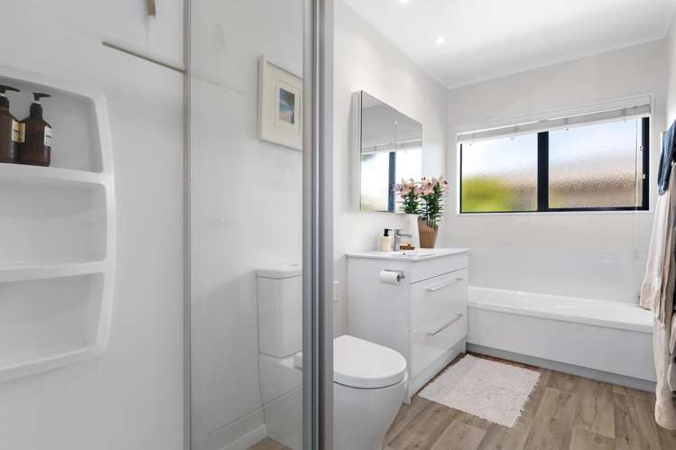 46 Seaview Road Otumoetai_12