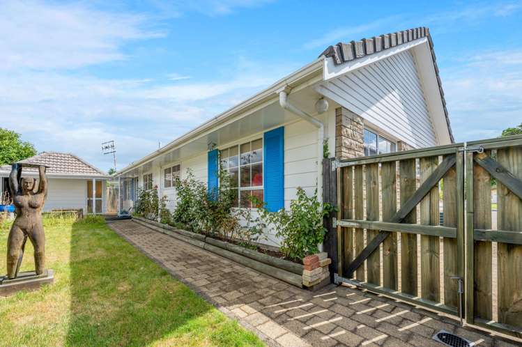 24A Deere Avenue_0