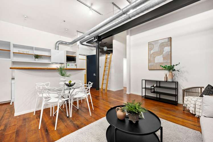 18/13 Leeds Street_4