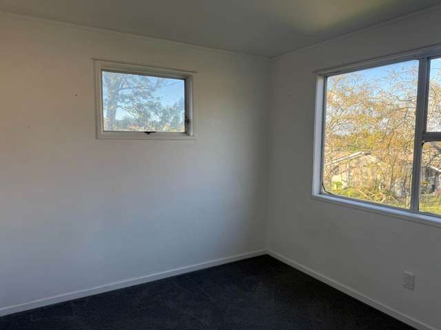 6 Cockayne Crescent Sunnynook_3