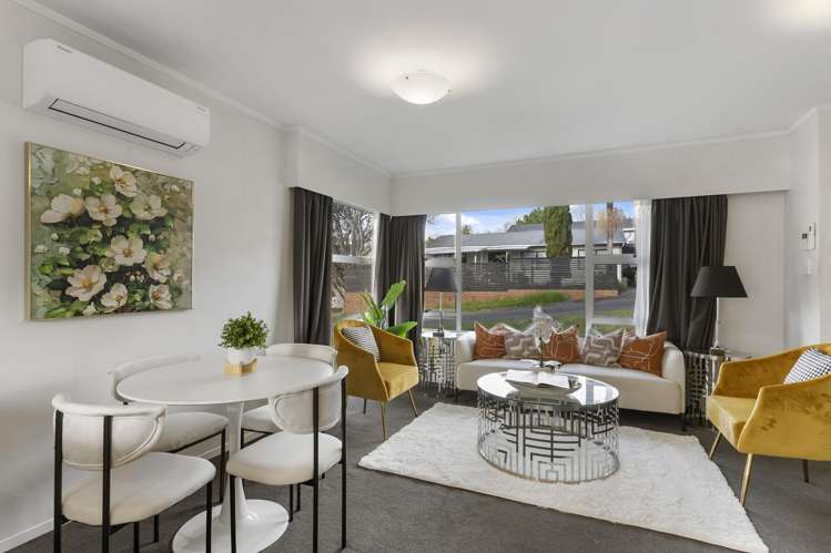39C Kaipatiki Road (also known as 39C Emirau Place) Glenfield_9