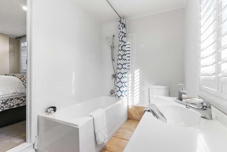 29 Pah Road Cockle Bay_34