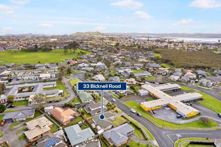 33 Bicknell Road Favona_12