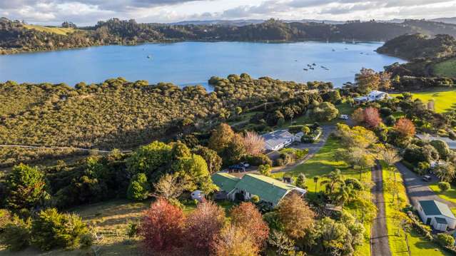 8 Brumby Lane Russell_3