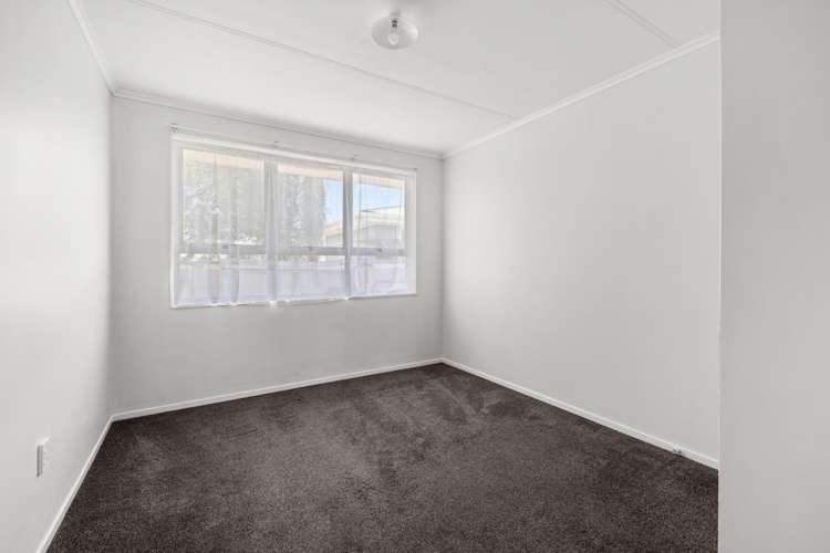 23 Liverpool Crescent Flaxmere_9