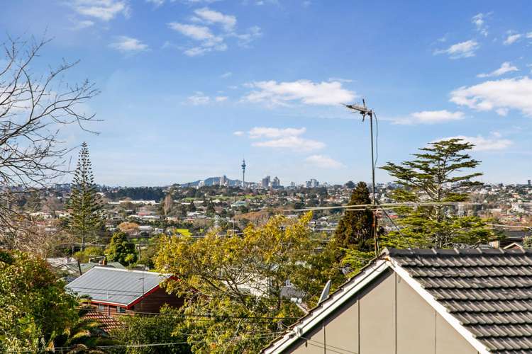 8a Riverview Road New Lynn_16