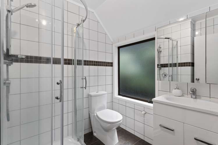 35 Rosecamp Road Beach Haven_11