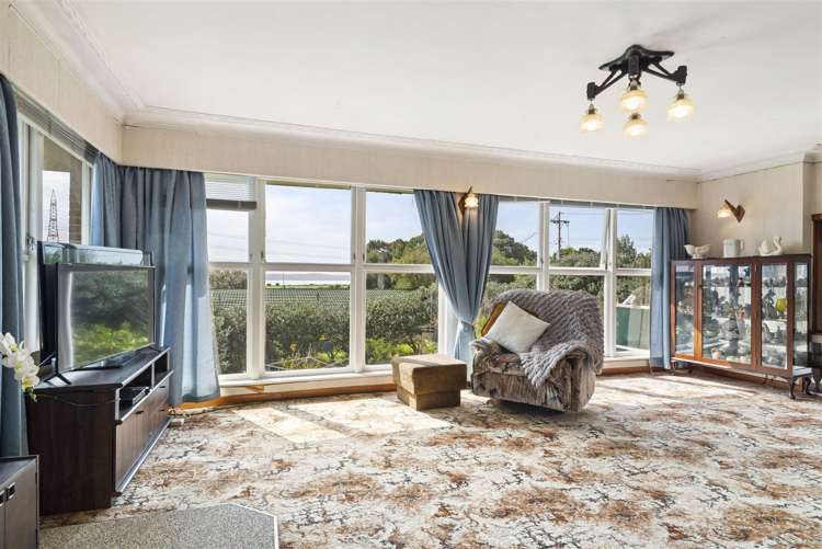 84 Royal View Road Te Atatu South_5