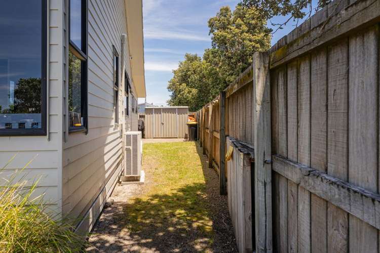 119 Sands Crescent Matarangi_23