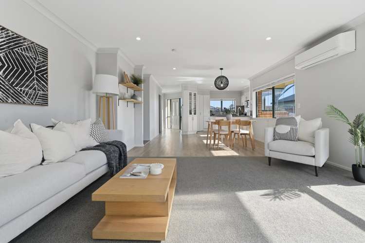 54 Mahonia Place Pyes Pa_9