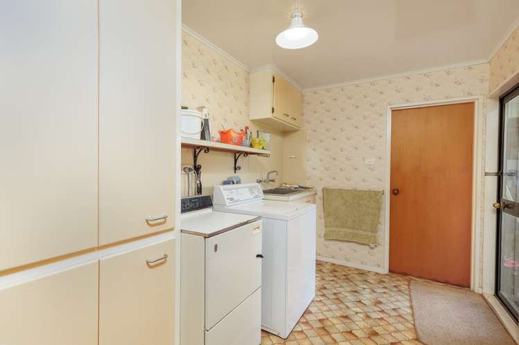 277 Hook School Road Makikihi_14