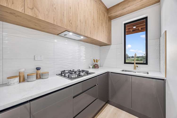 12 Emerald Avenue Karaka_12