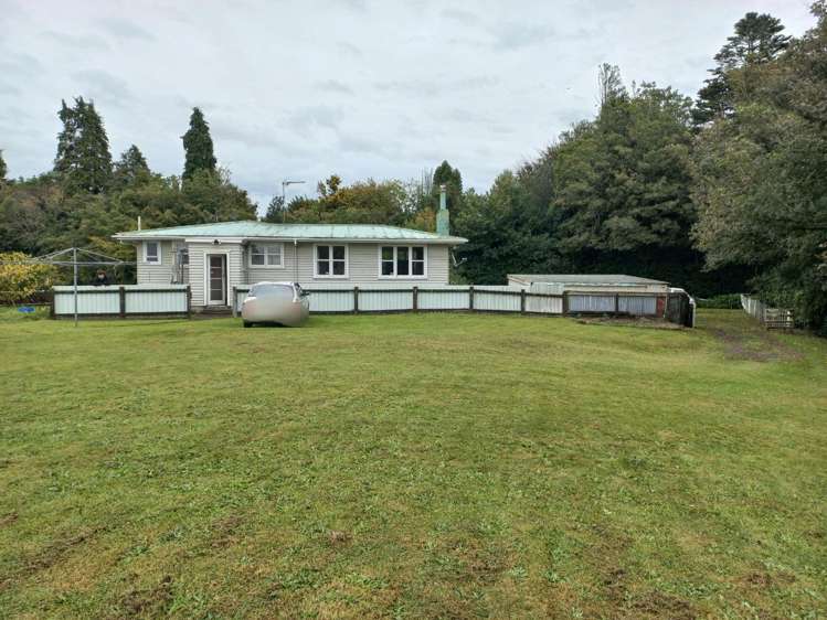 20 Pembroke Road East Stratford_10