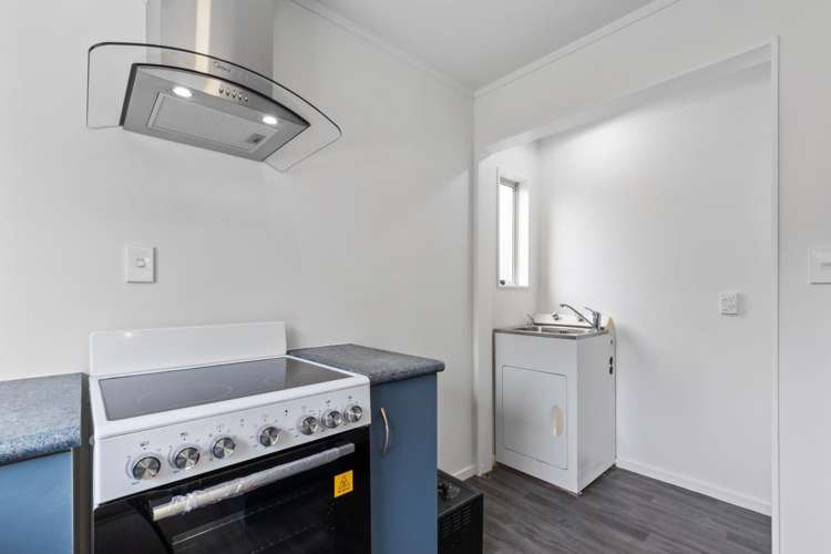 70A Clayton Avenue 10693_9