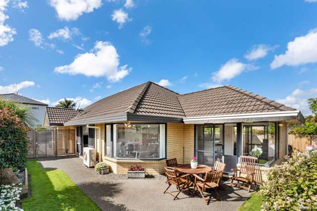 2/42 Stewart Gibson Place Manurewa_1