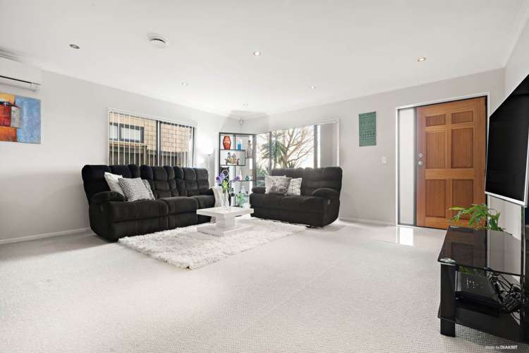 33 Agapanthus Place Flat Bush_3