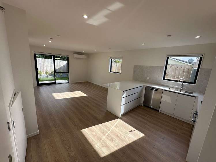 28D McKinstry Avenue Mangere East_25