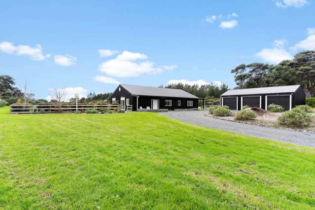 243 Waitakere Road Taupaki_1