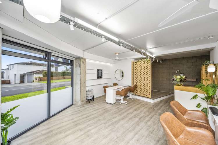 1 Arbors Track Silverdale_8