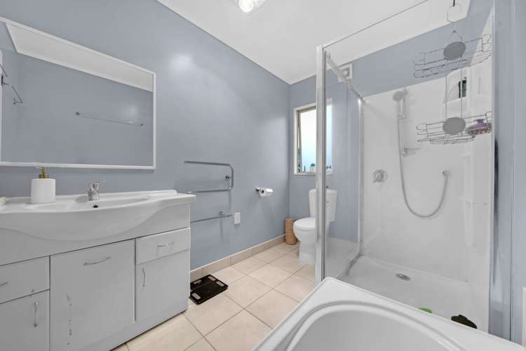 8 McKittrick Avenue Flat Bush_17