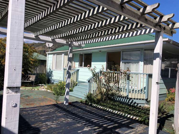 128a Toi Toi Street Toi Toi_8