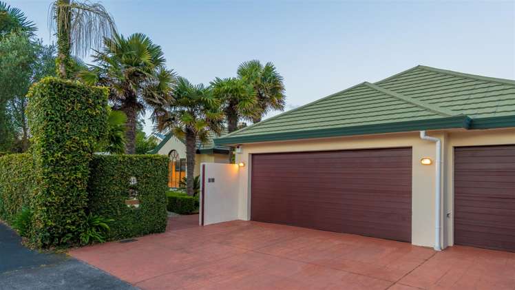 14 Hamana Street Narrow Neck_6